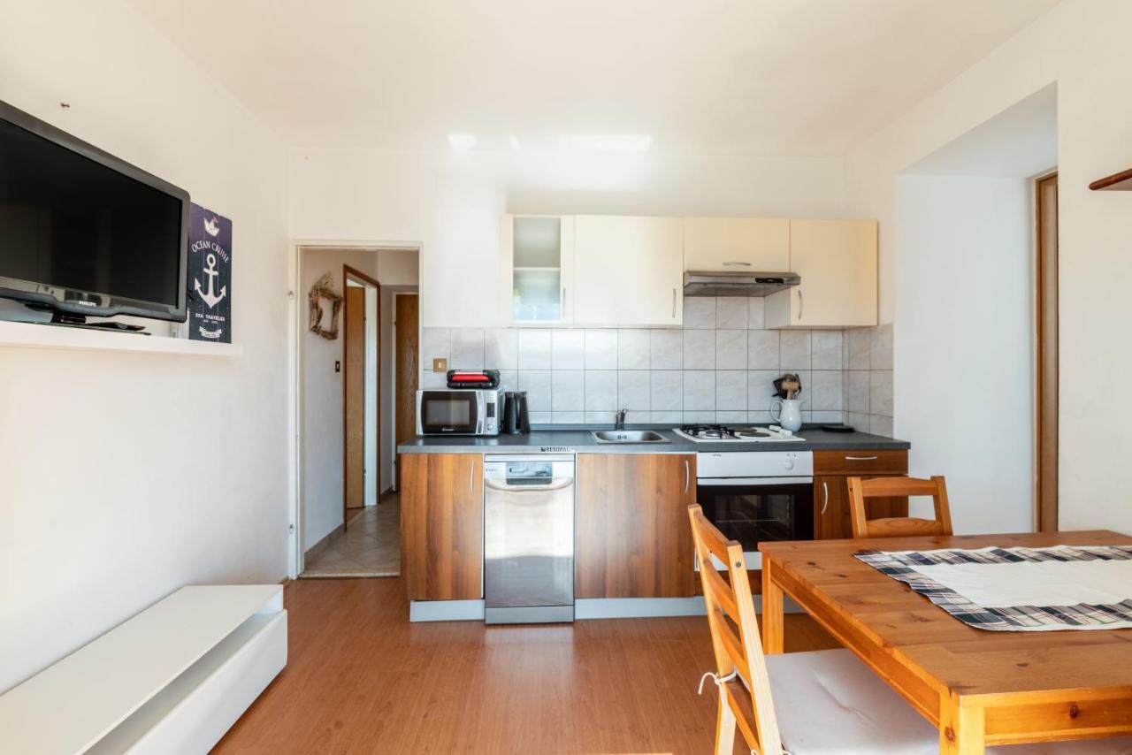 Apartments With A Parking Space Lopar, Rab - 14070 ภายนอก รูปภาพ