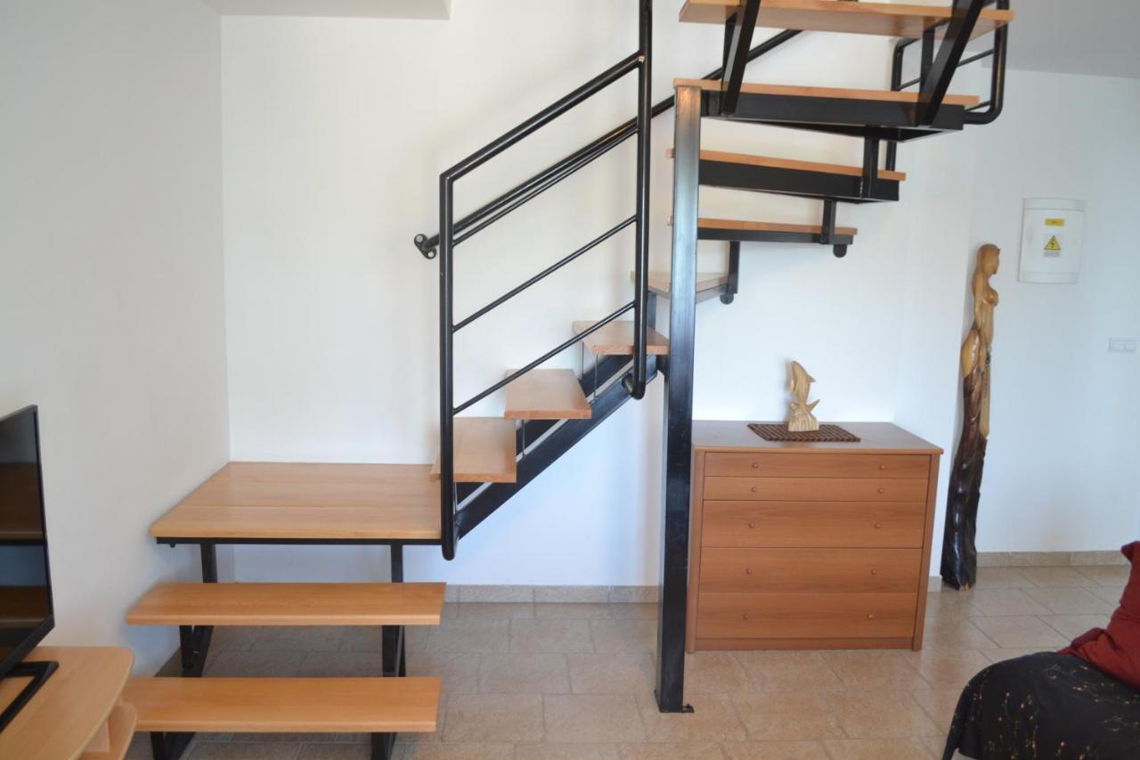 Apartments With A Parking Space Lopar, Rab - 14070 ภายนอก รูปภาพ